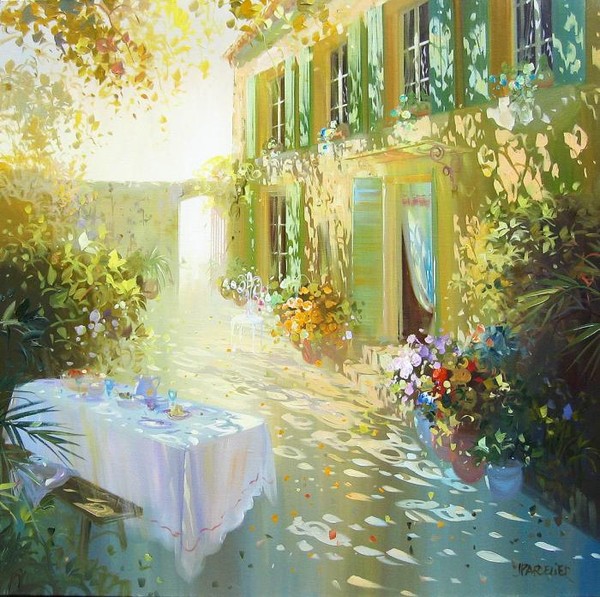 Have lunch under the arbour