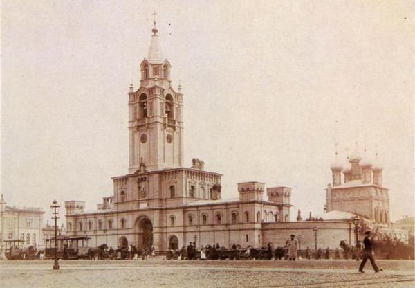 Страстной монастырь.