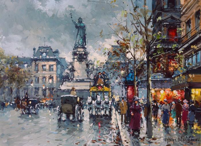 A view of Place de la Republique