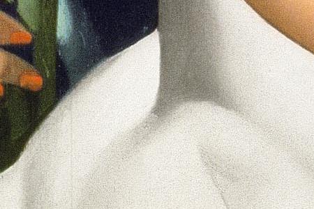 Фрагмент Дама с красным шарфом