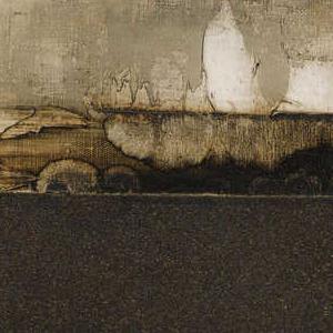 Фрагмент Композиция квадрат с красным кругом с двумя охристыми полосами