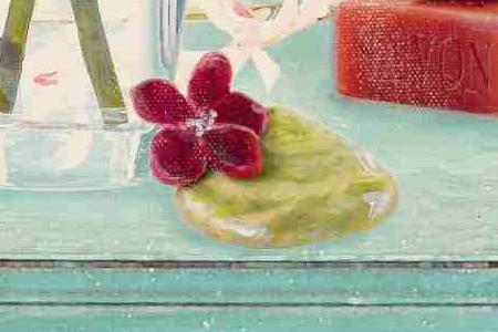 Фрагмент На салатовом комоде 1