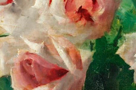 Фрагмент Розы на столе в вазе