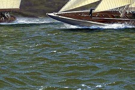 Фрагмент Yankee and Britannia Racing in the Solent