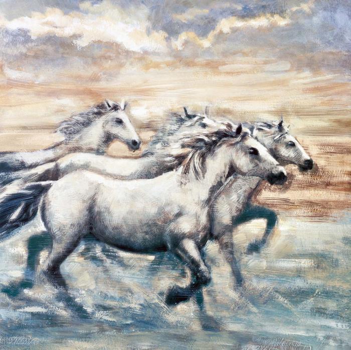 Две пары белых лошадей