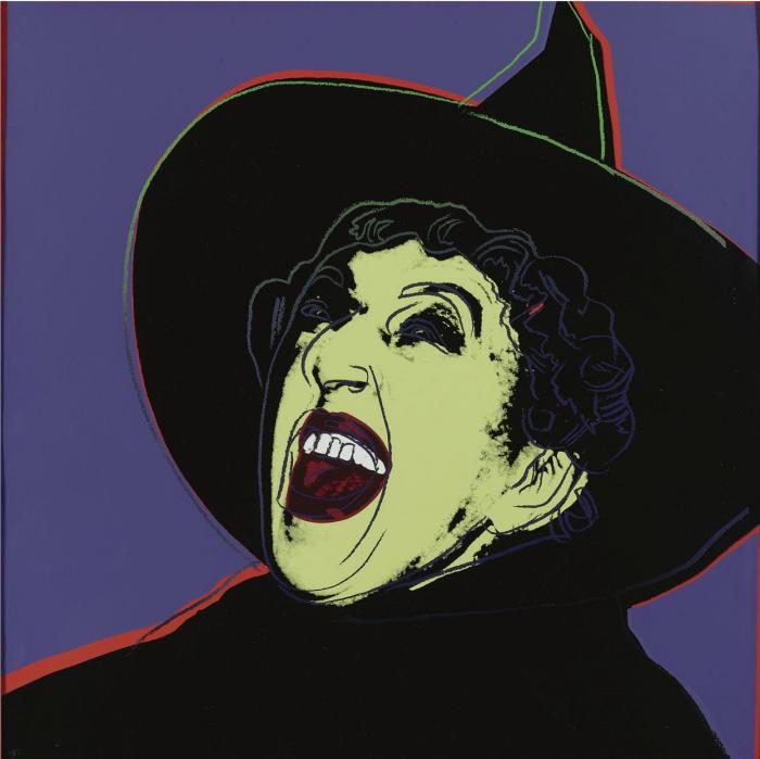 THE WITCH на темно фиолетовом фоне