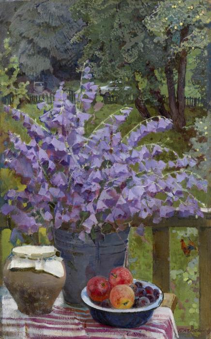 Цветы на крыльце